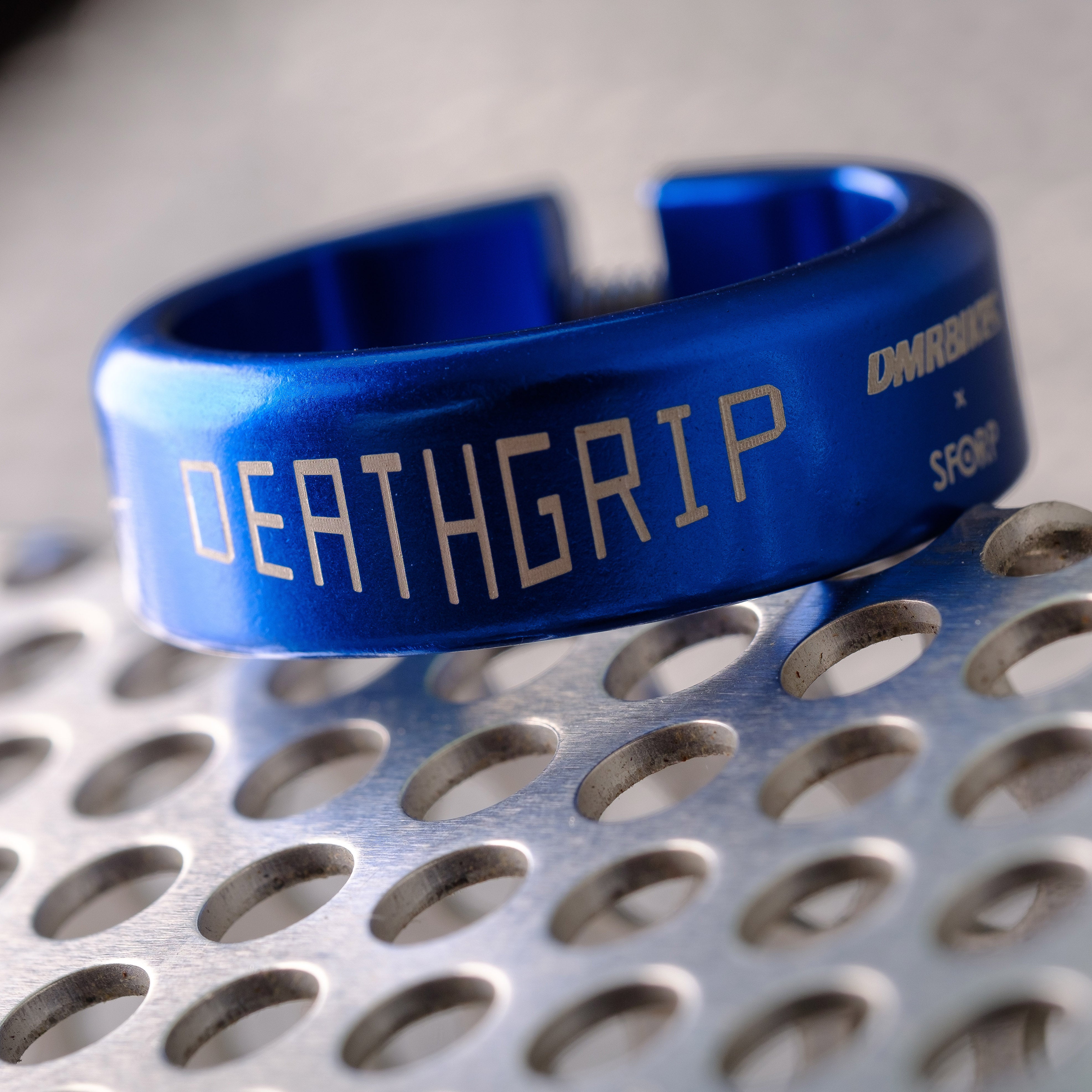 DMR Deathgrip Collar Blue