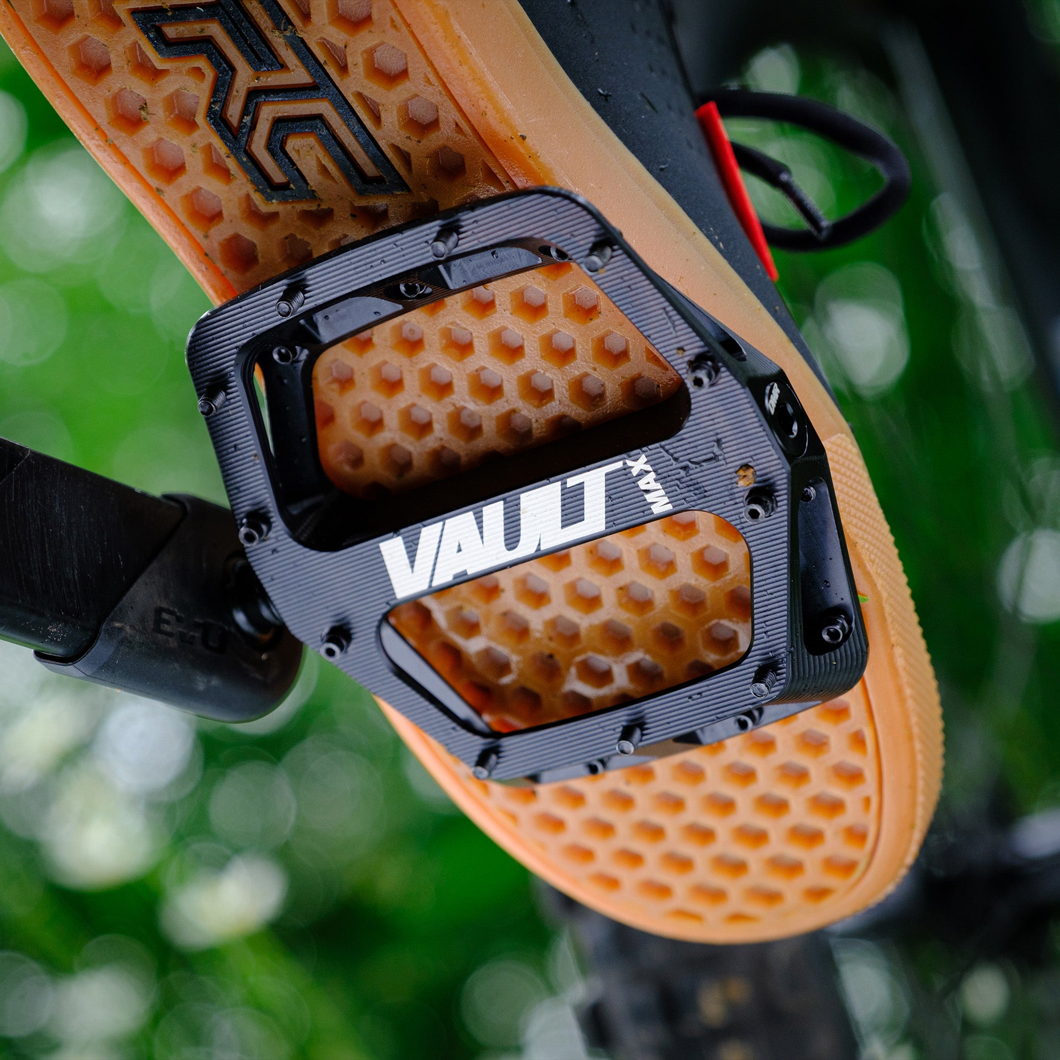 DMR Vault Max Pedals Black