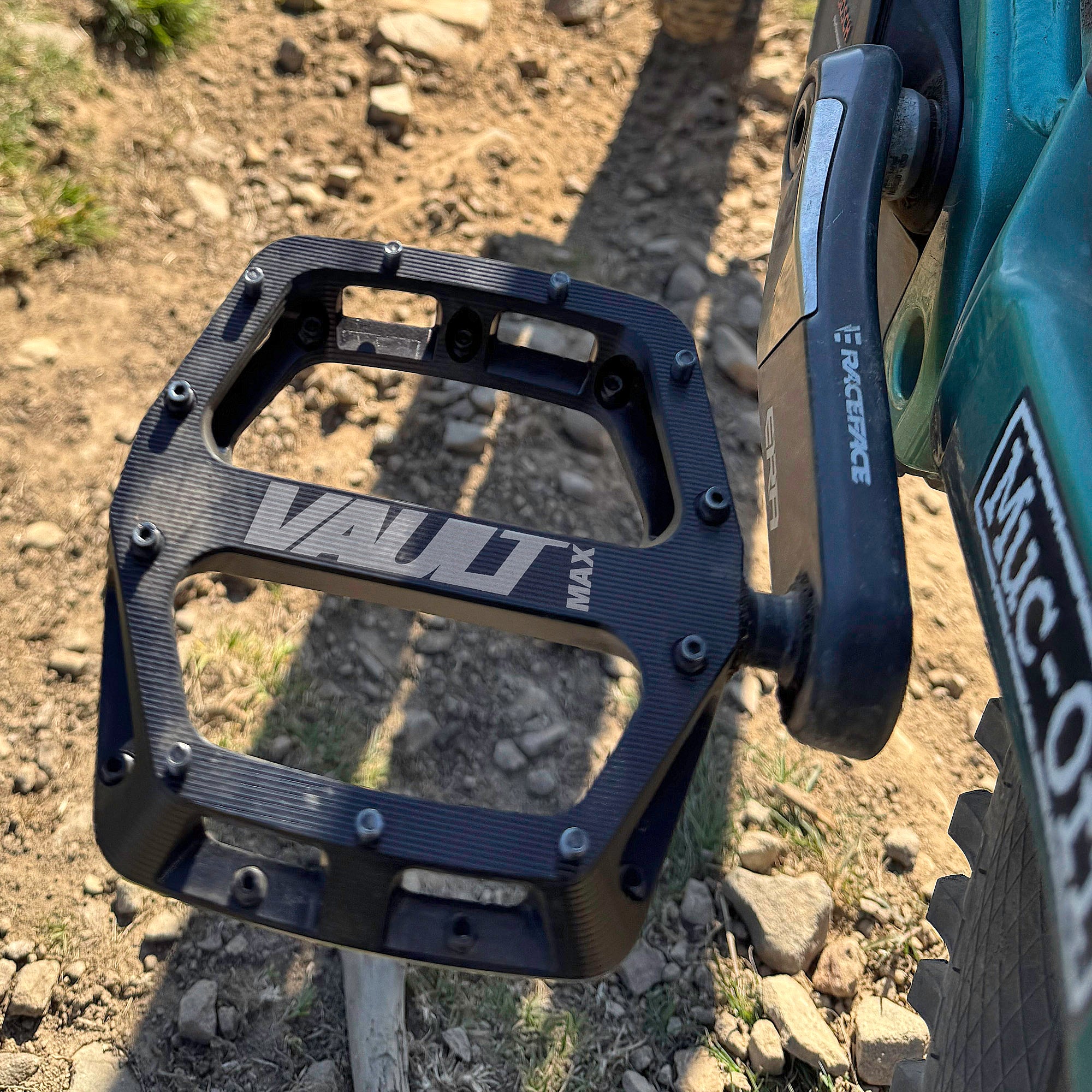 DMR Vault Max Pedals Black