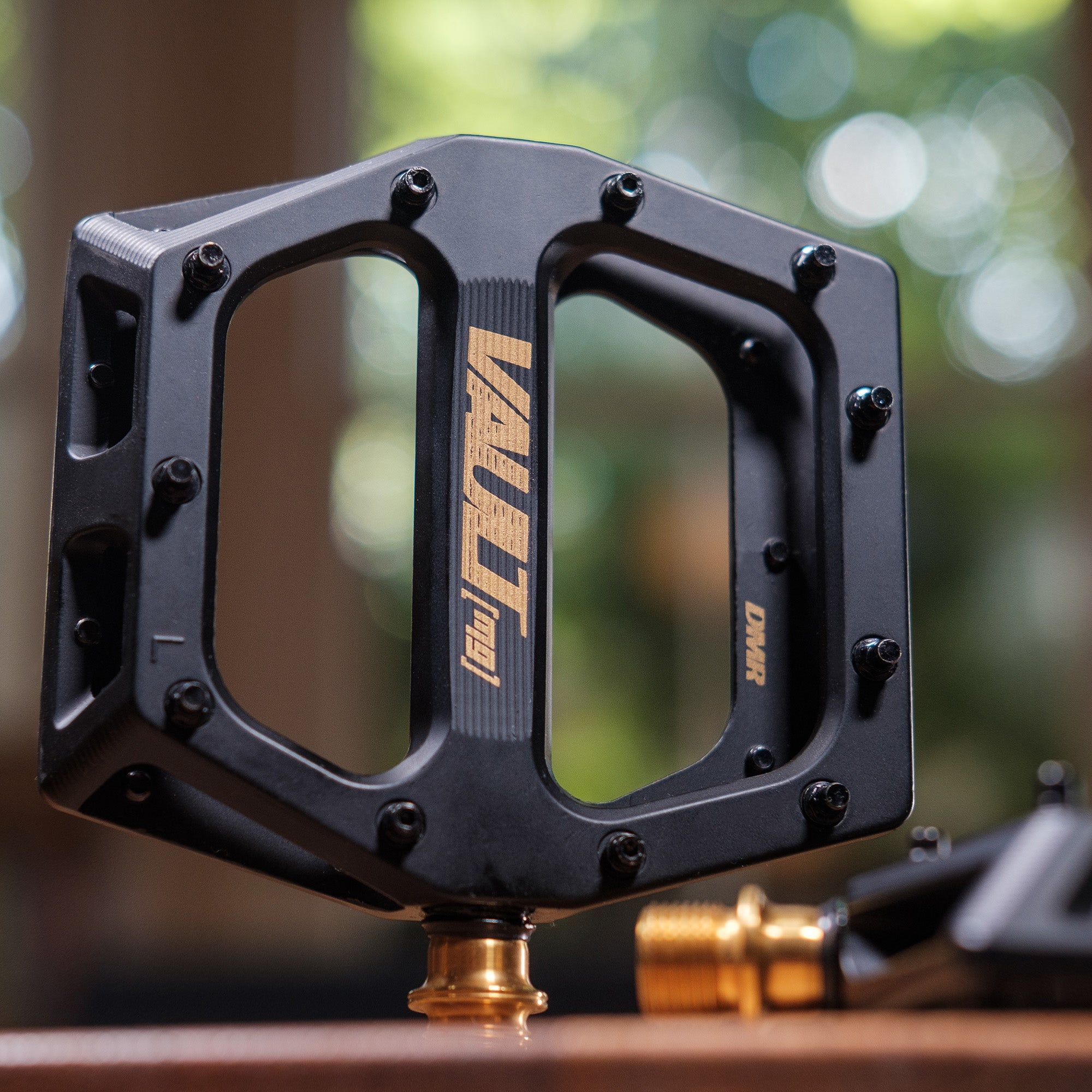 DMR Vault SL Mag Pedal Black
