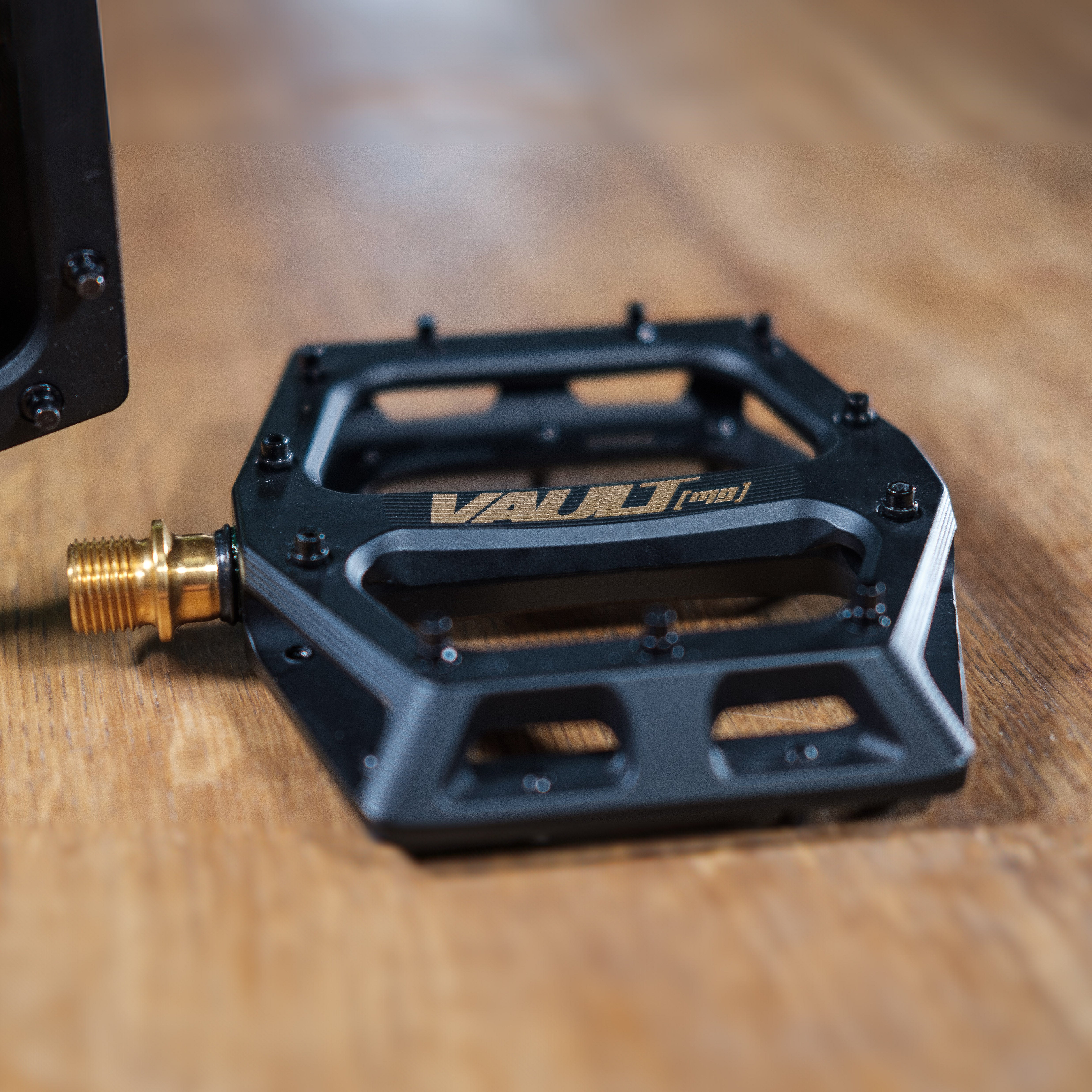 DMR Vault SL Mag Pedal Black