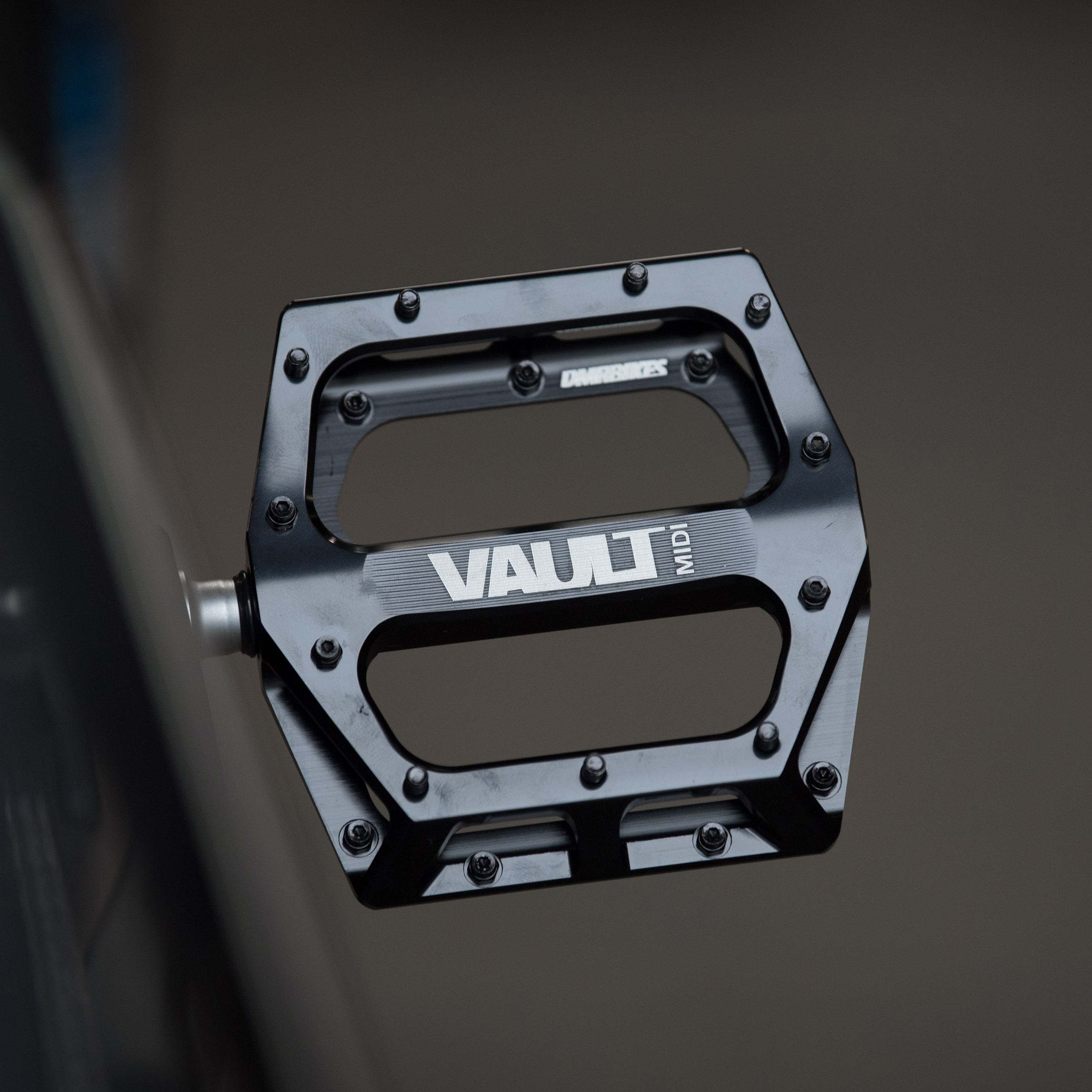 DMR Vault Midi Pedal Black