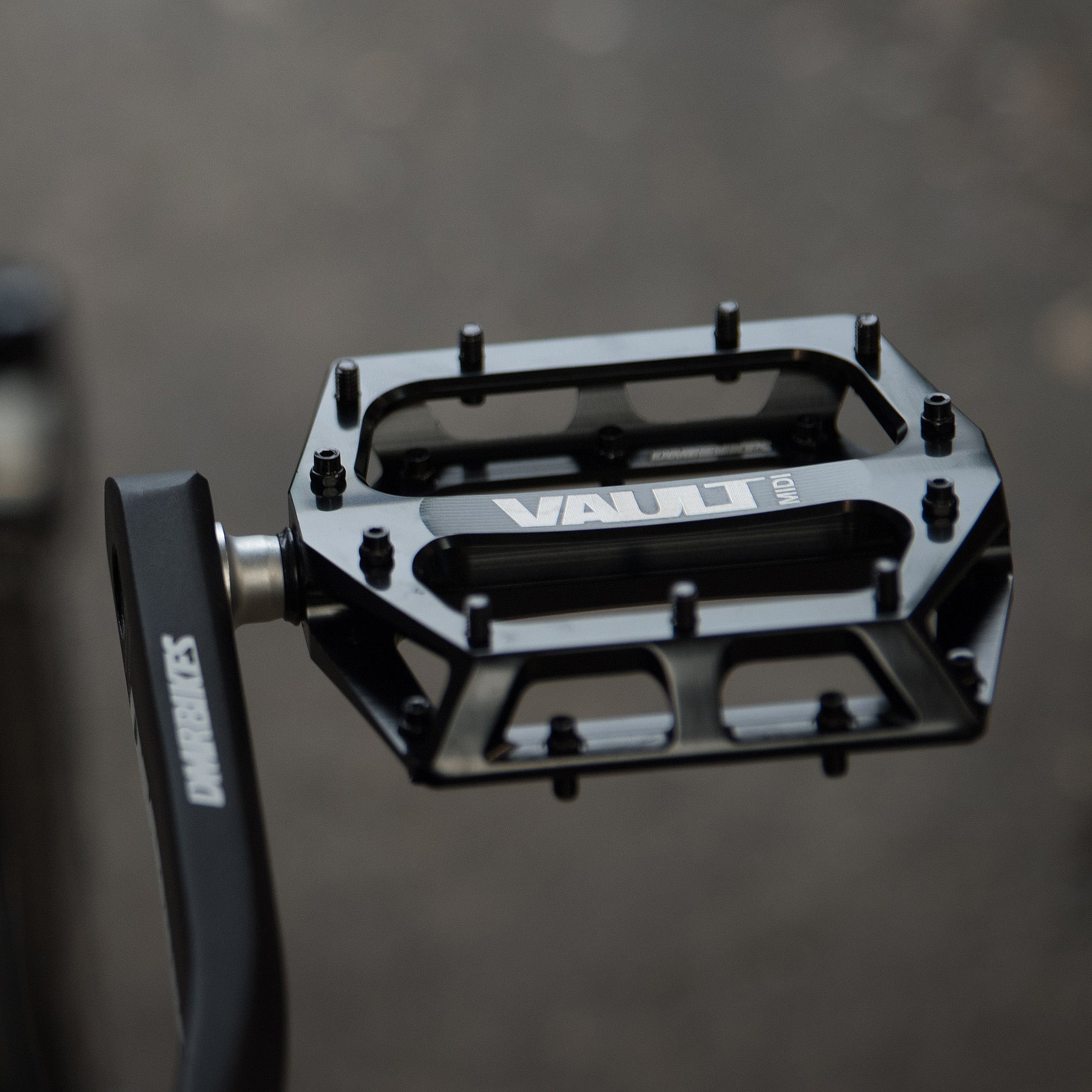 DMR Vault Midi Pedal Black