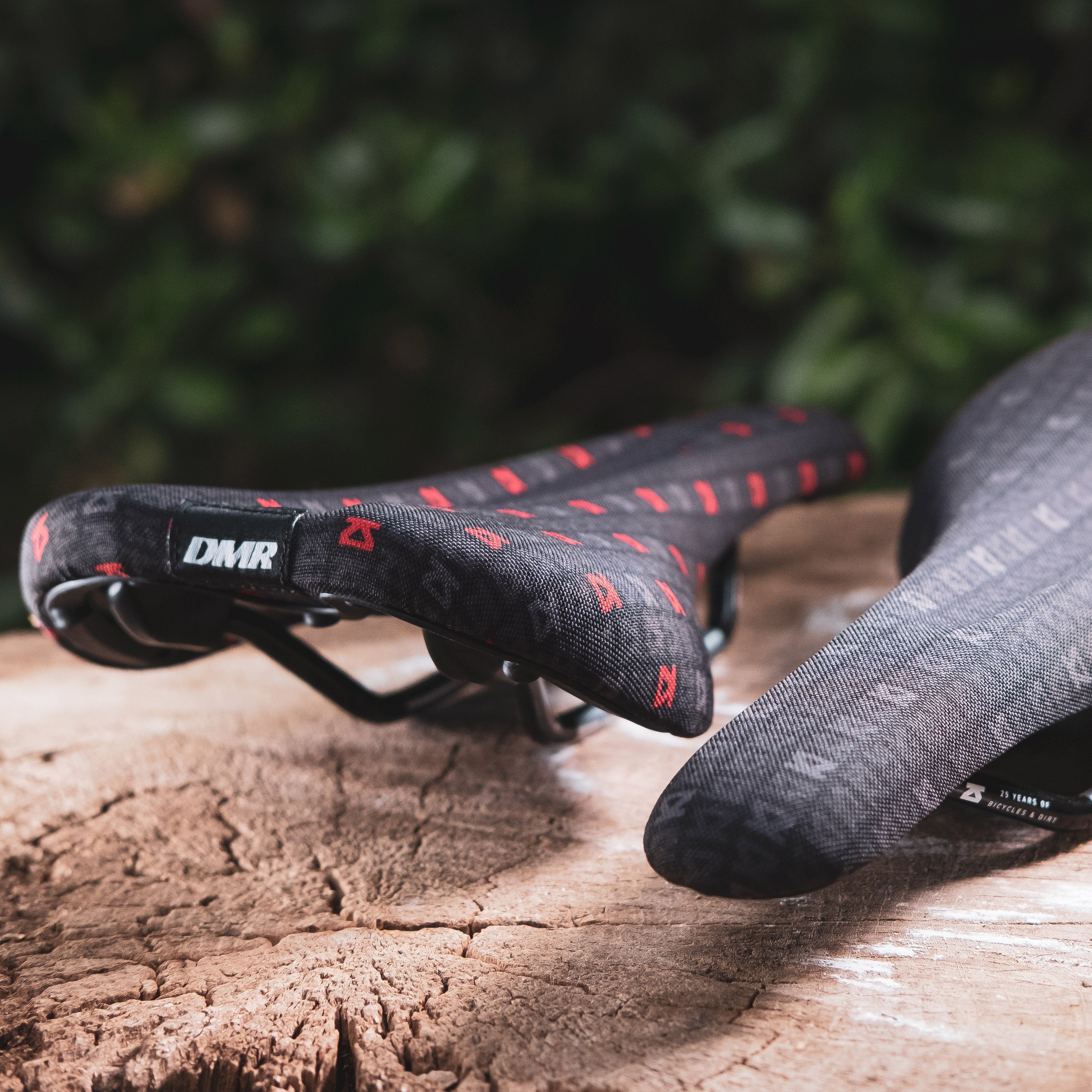 DMR 25 Year Saddle Red and Grey