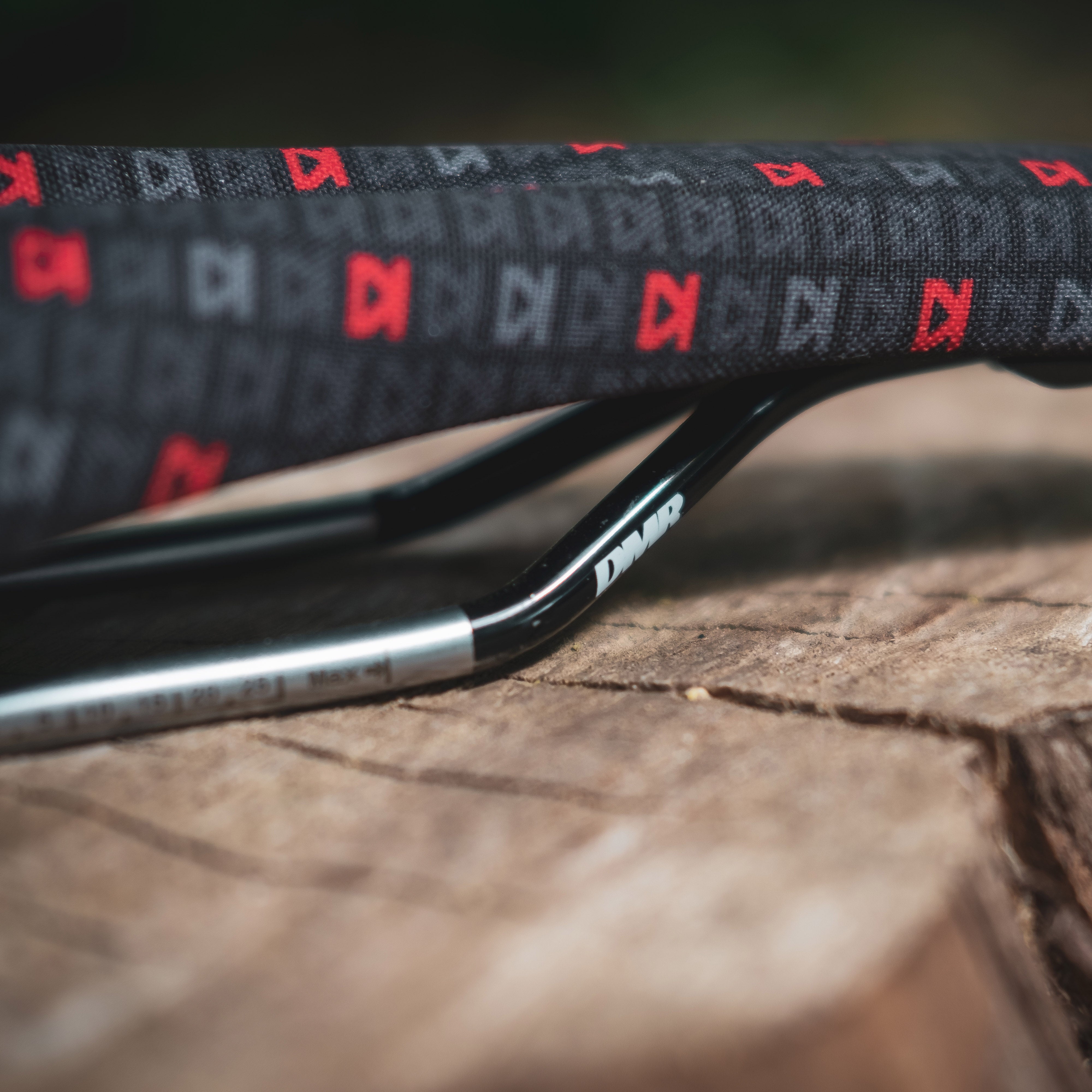 DMR 25 Year Saddle Red