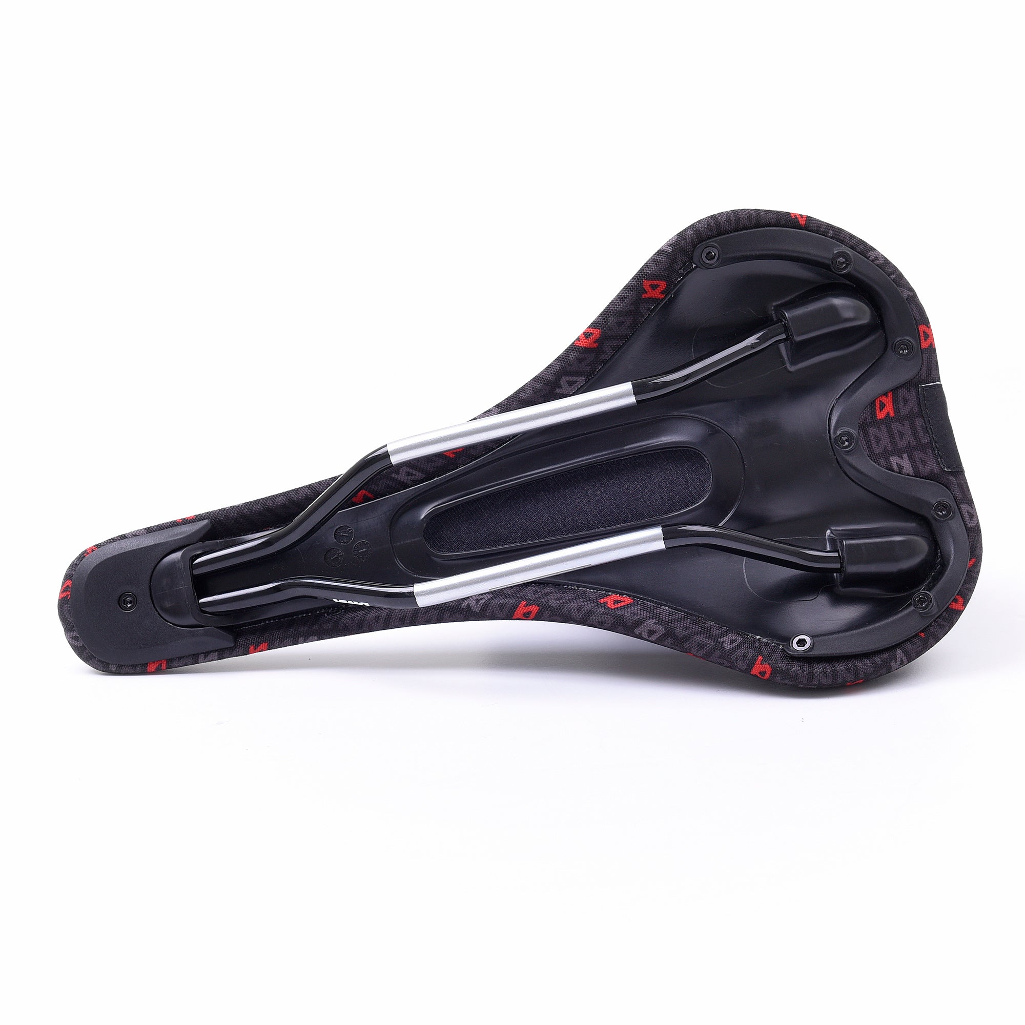 DMR 25 Year Saddle Red