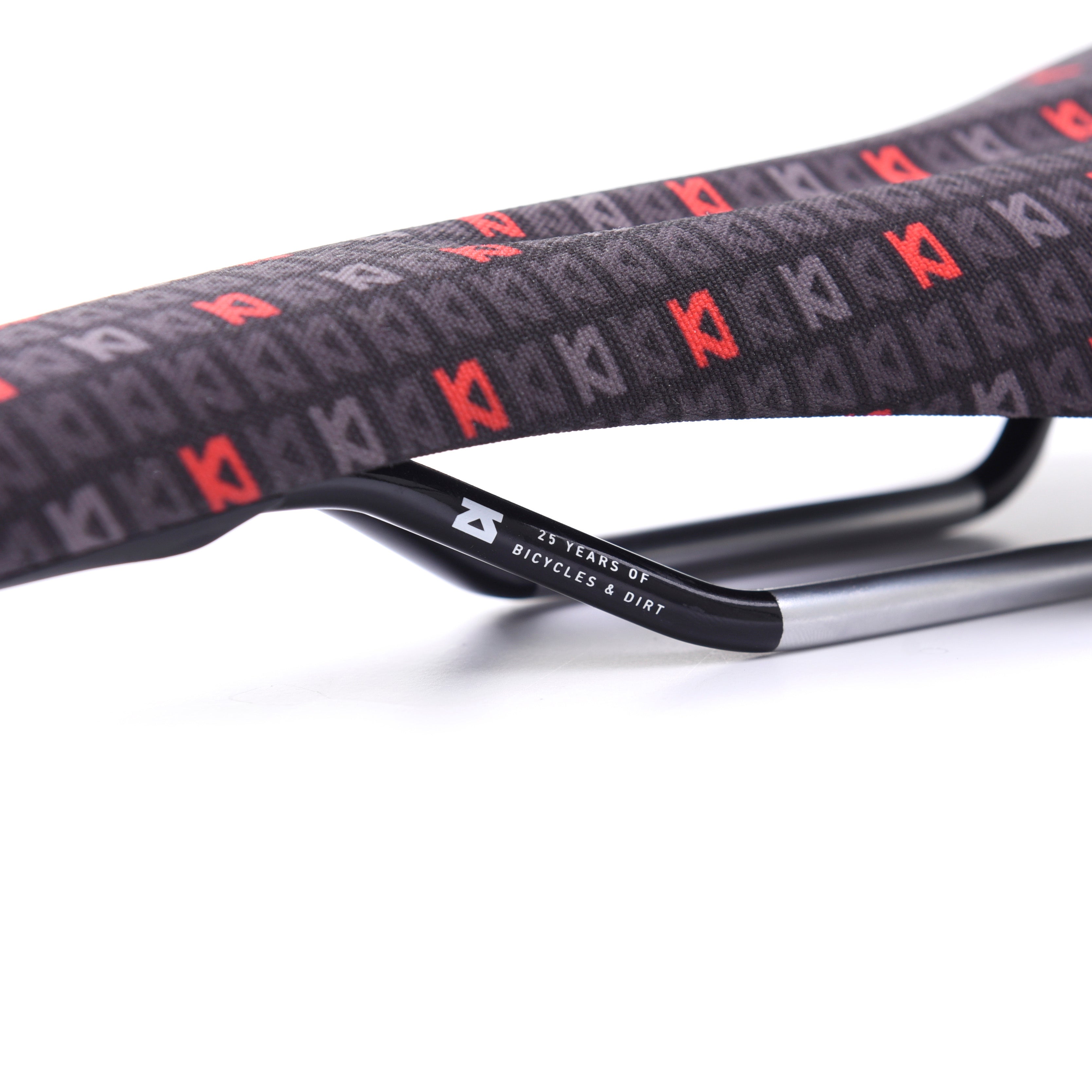 DMR 25 Year Saddle Red