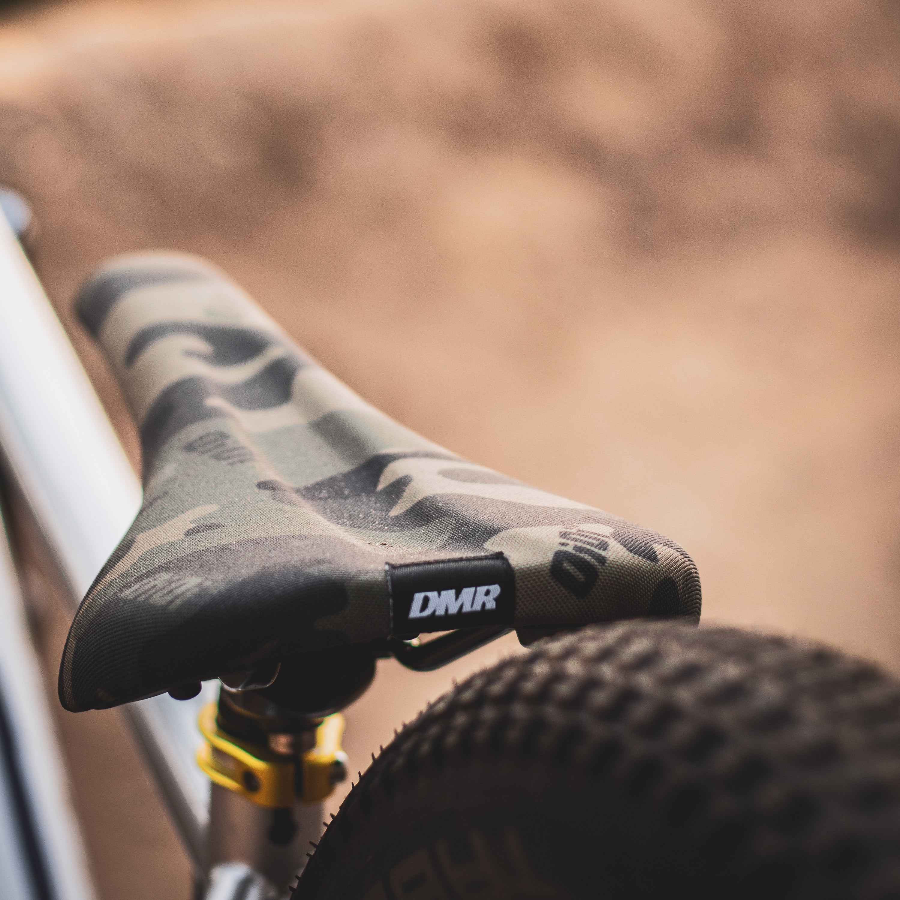 DMR OiOi Saddle Green Camo