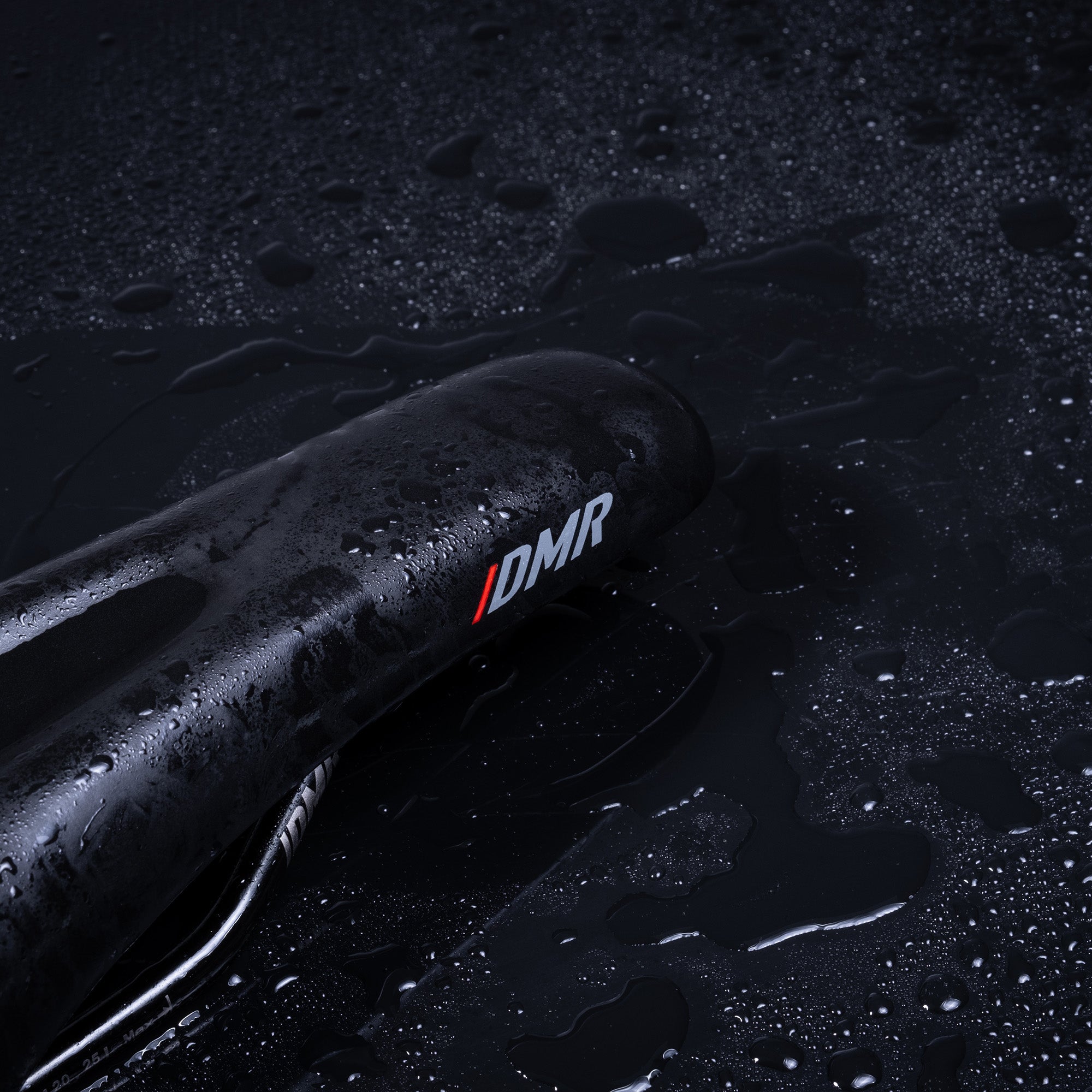 DMR Stage 2 Saddle Black