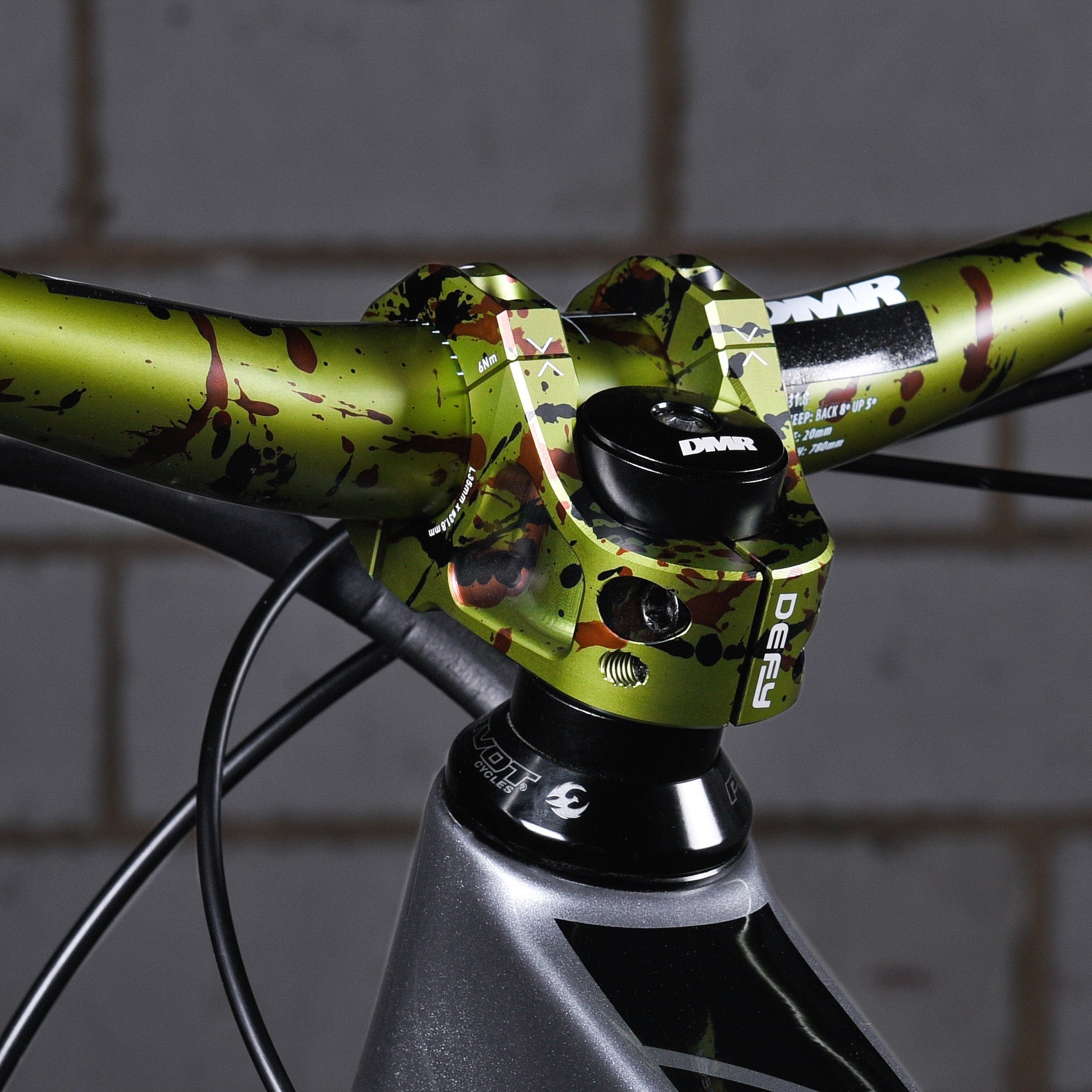DMR Defy Stem SE Green Camo