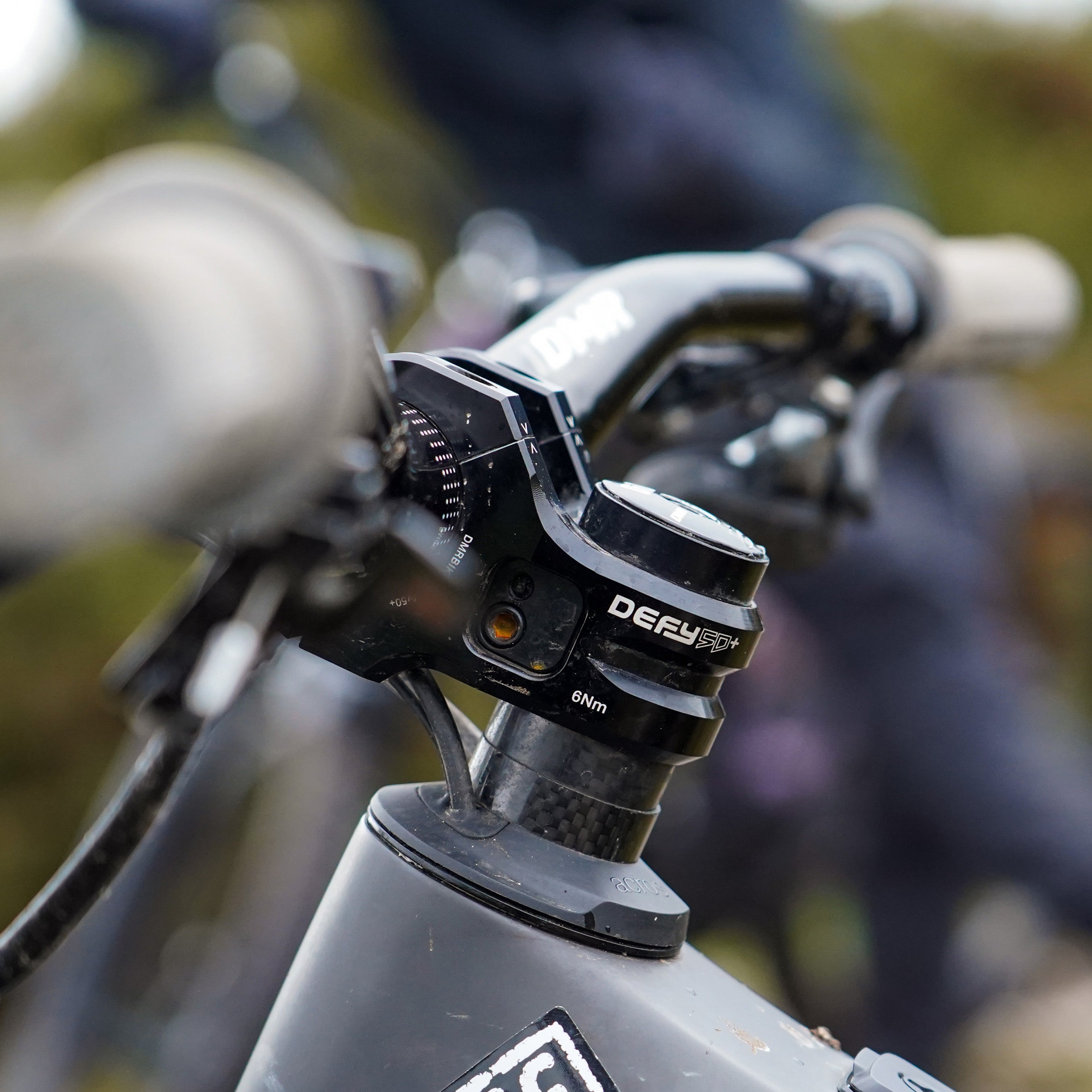 DMR Defy Stem 50 Plus Black