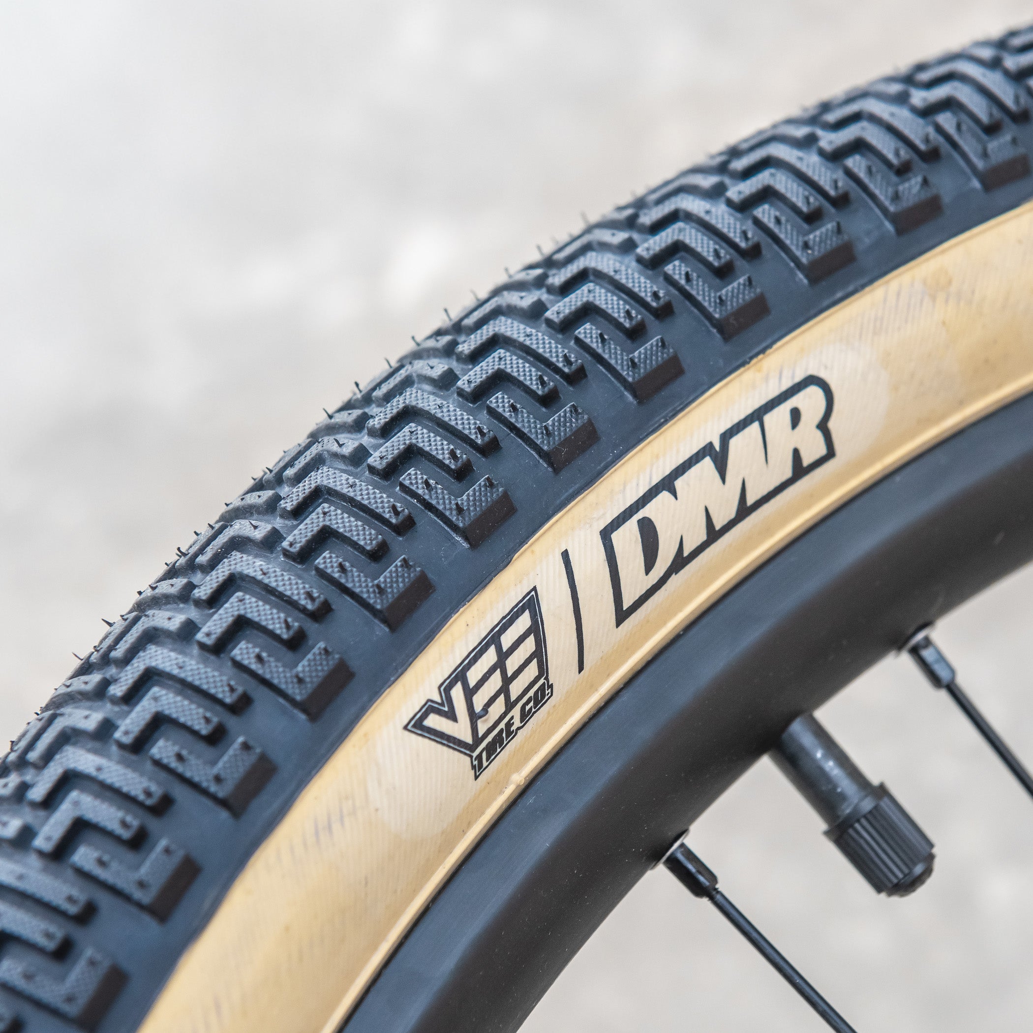 DMR Moto DJ Tyre