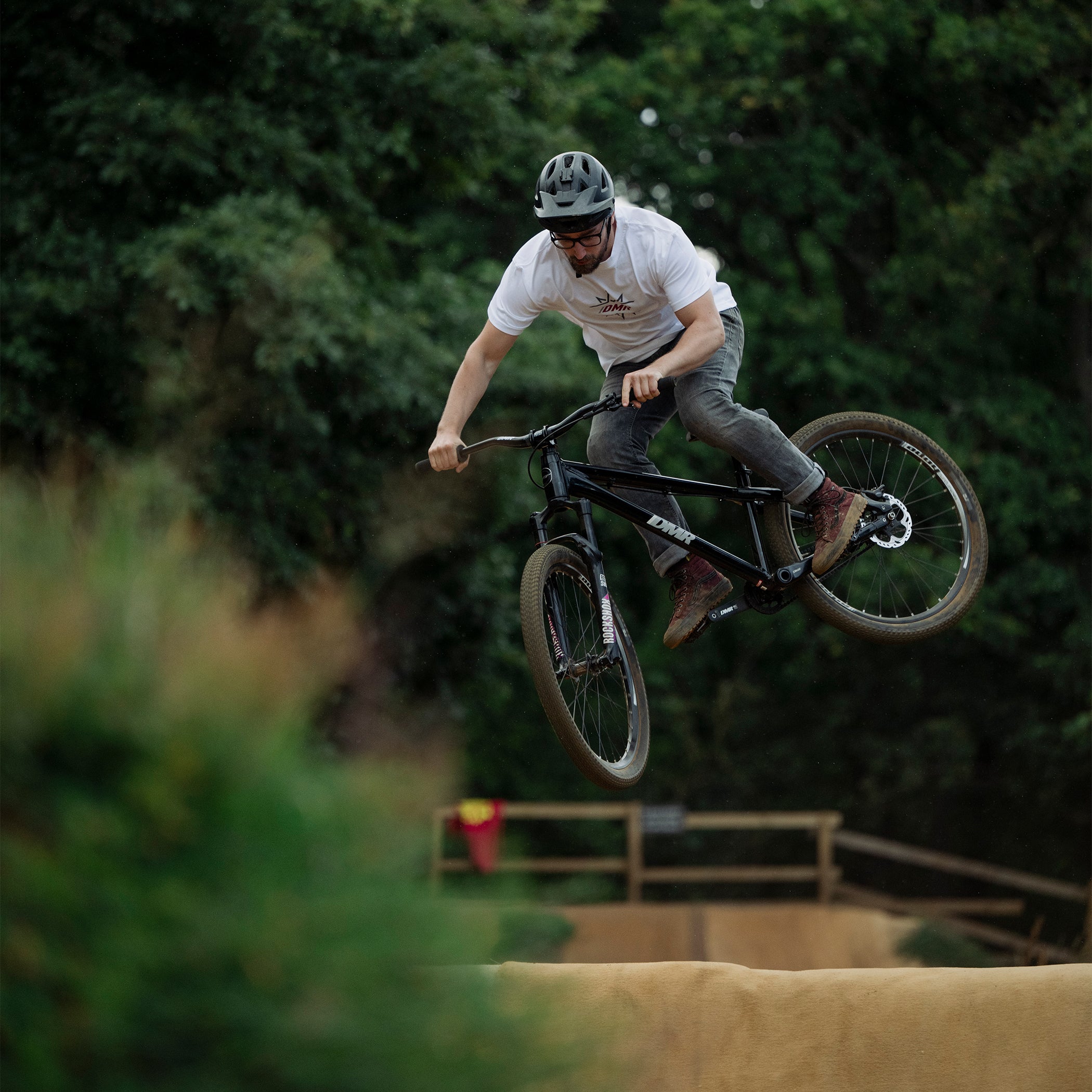 DMR 25 Grips Black Flanged