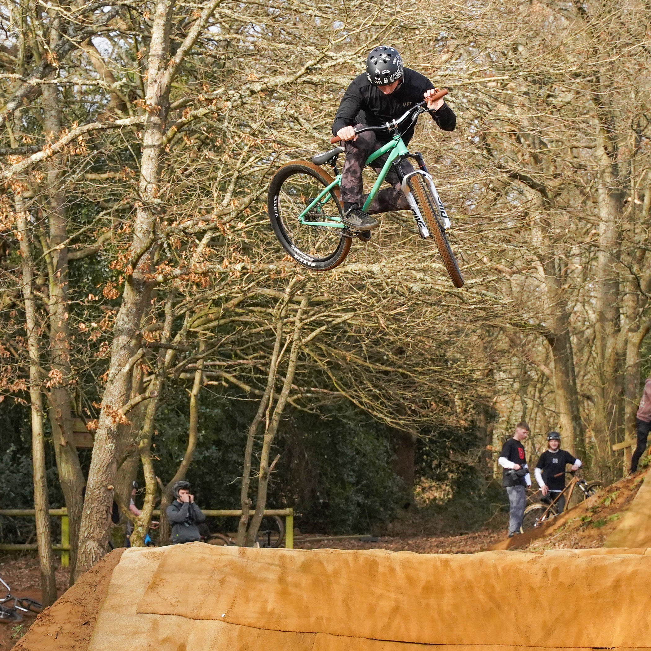 DMR Sect Grips Brown Flanged