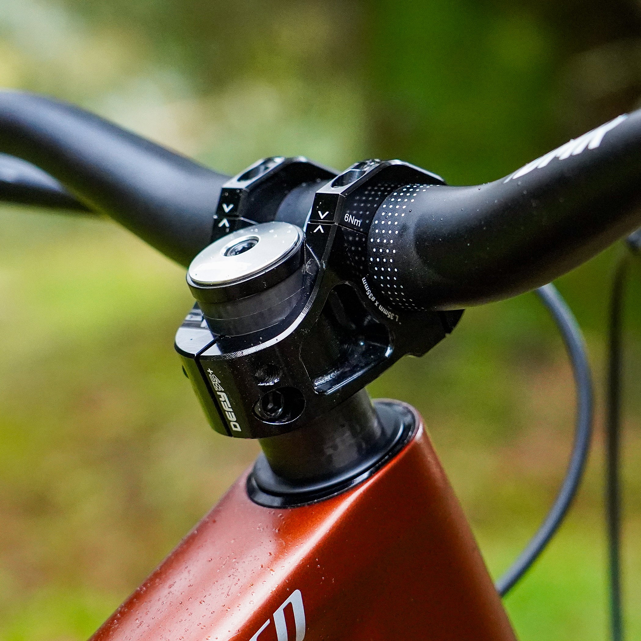 DMR Defy Stem Black 35mm Long with 35mm Clamp