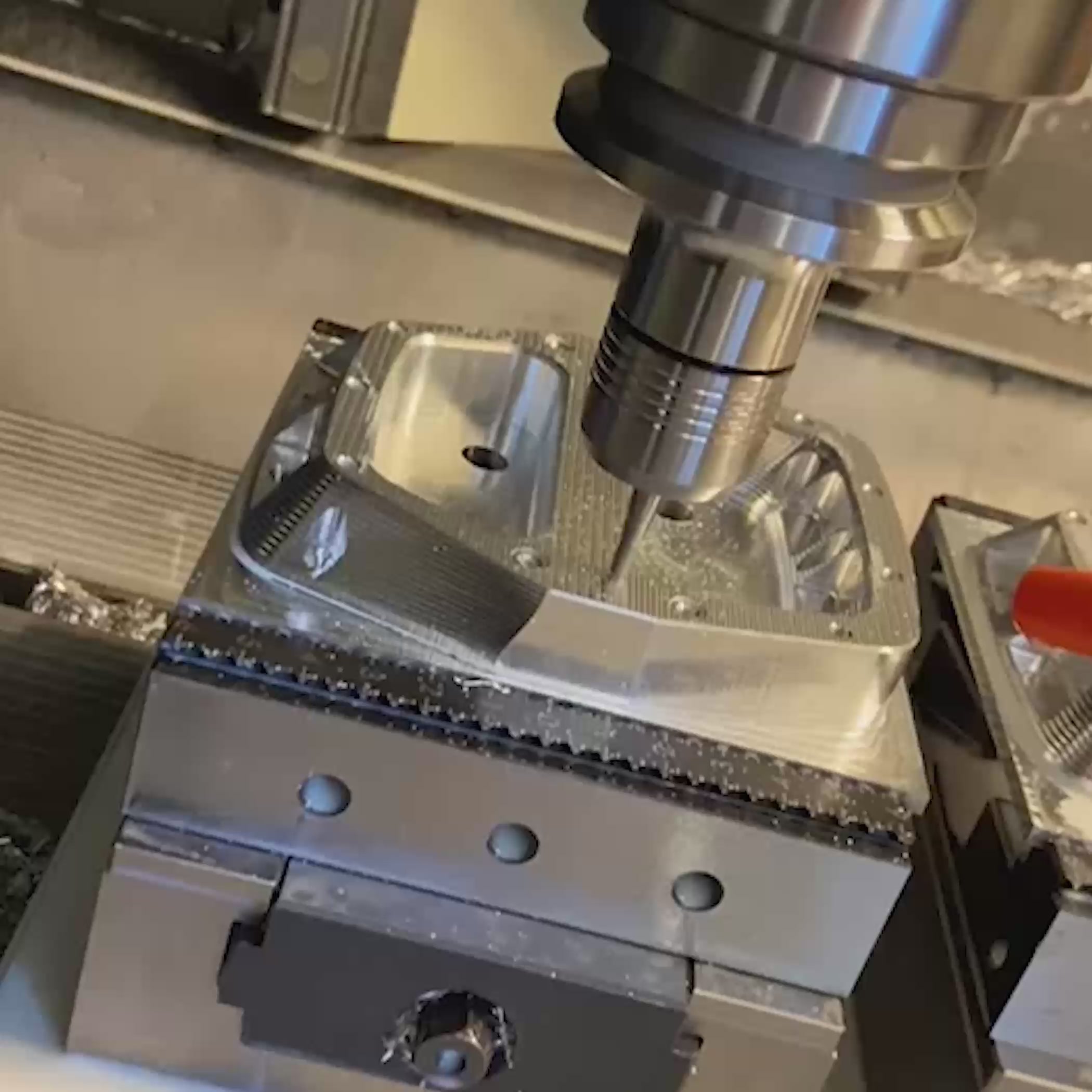 DMR Vault Max Pedals Manufacturing