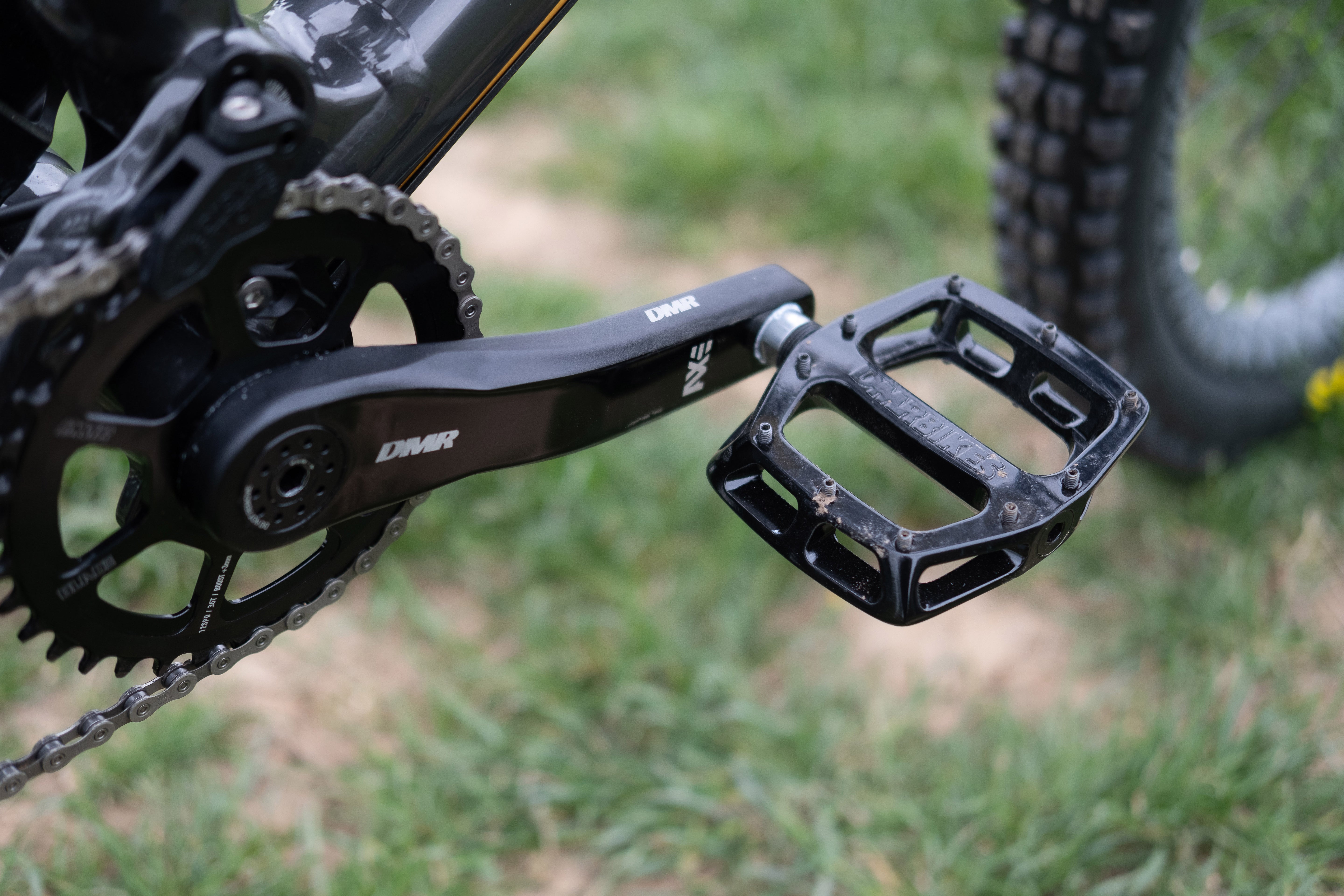 v12 pedal DMR V12