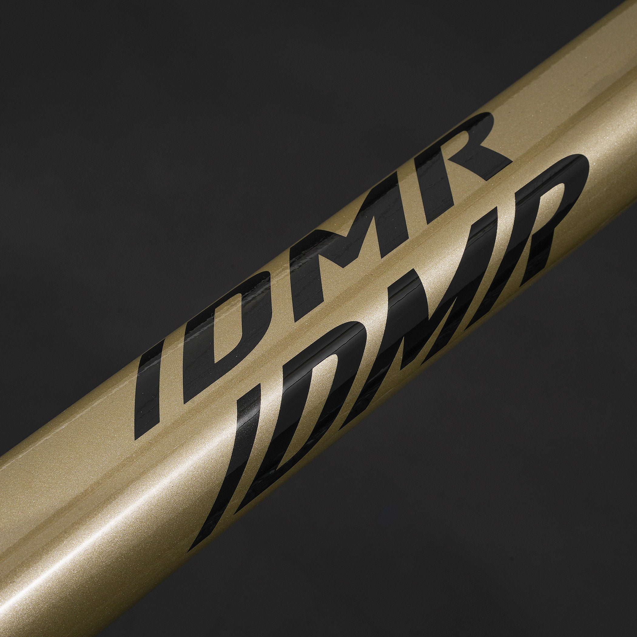 Close-up of the Rhythm paint colour and DMR logo