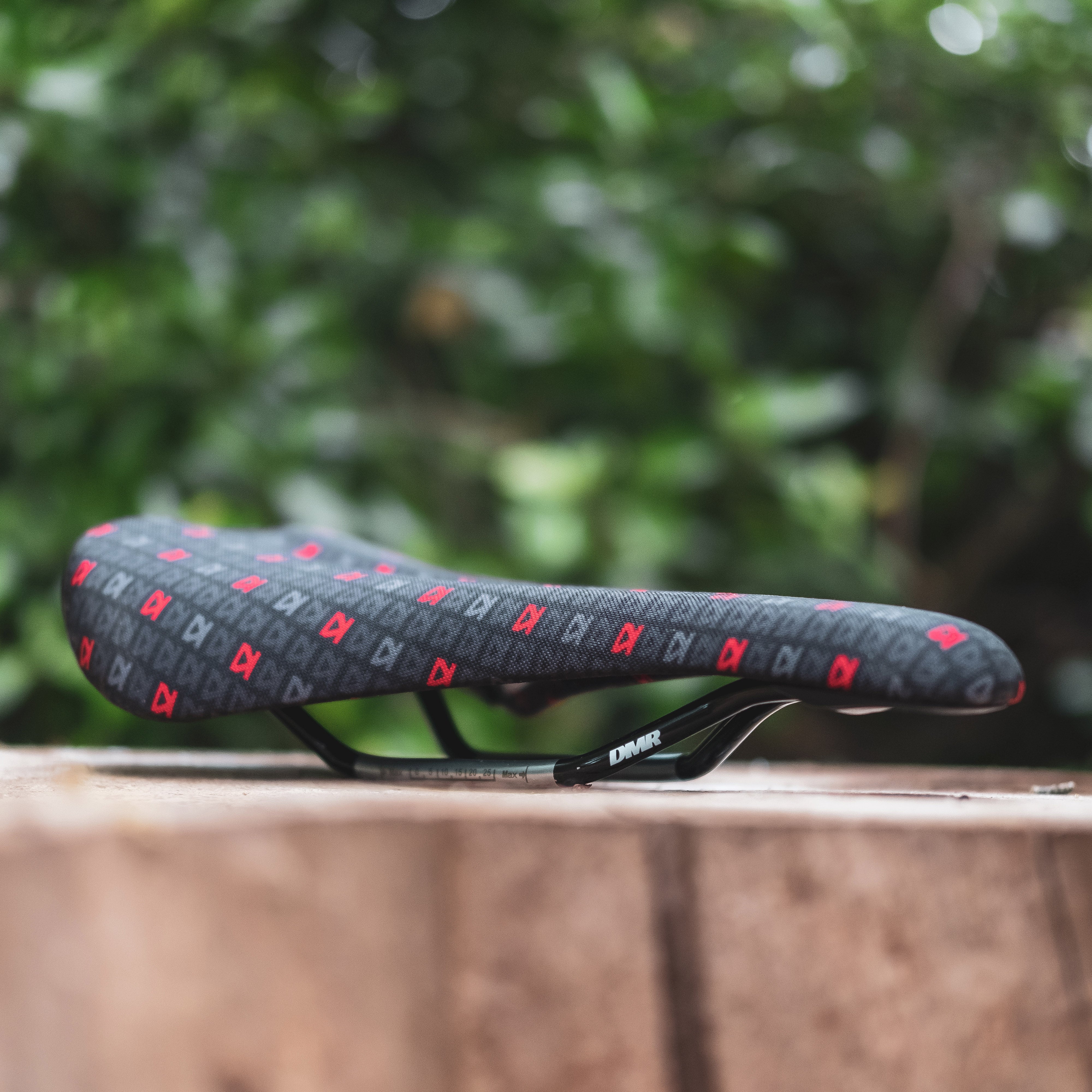 DMR OiOi Saddle – DMR Bikes
