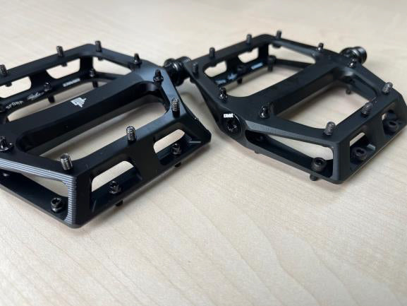 DMR Counterfeit Vault Pedals