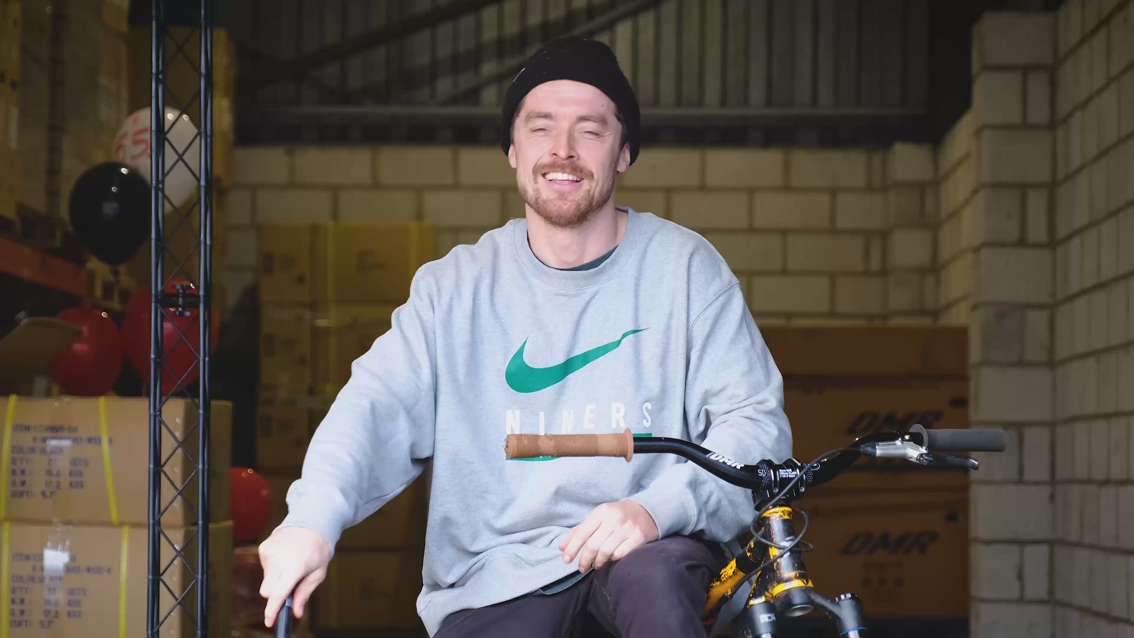 DMR ODUB Handlebar 65mm Rise Video - By Olly Wilkins